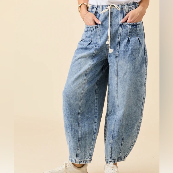 NWT Pink Lily Drawstring Waist Barrel Leg Jeans - Picture 1 of 3